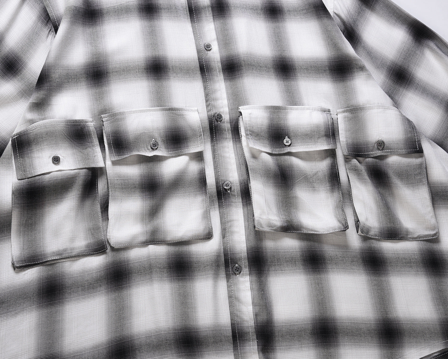 Fashion Small Fragrance Style Black And White Plaid Shirt Men Loose