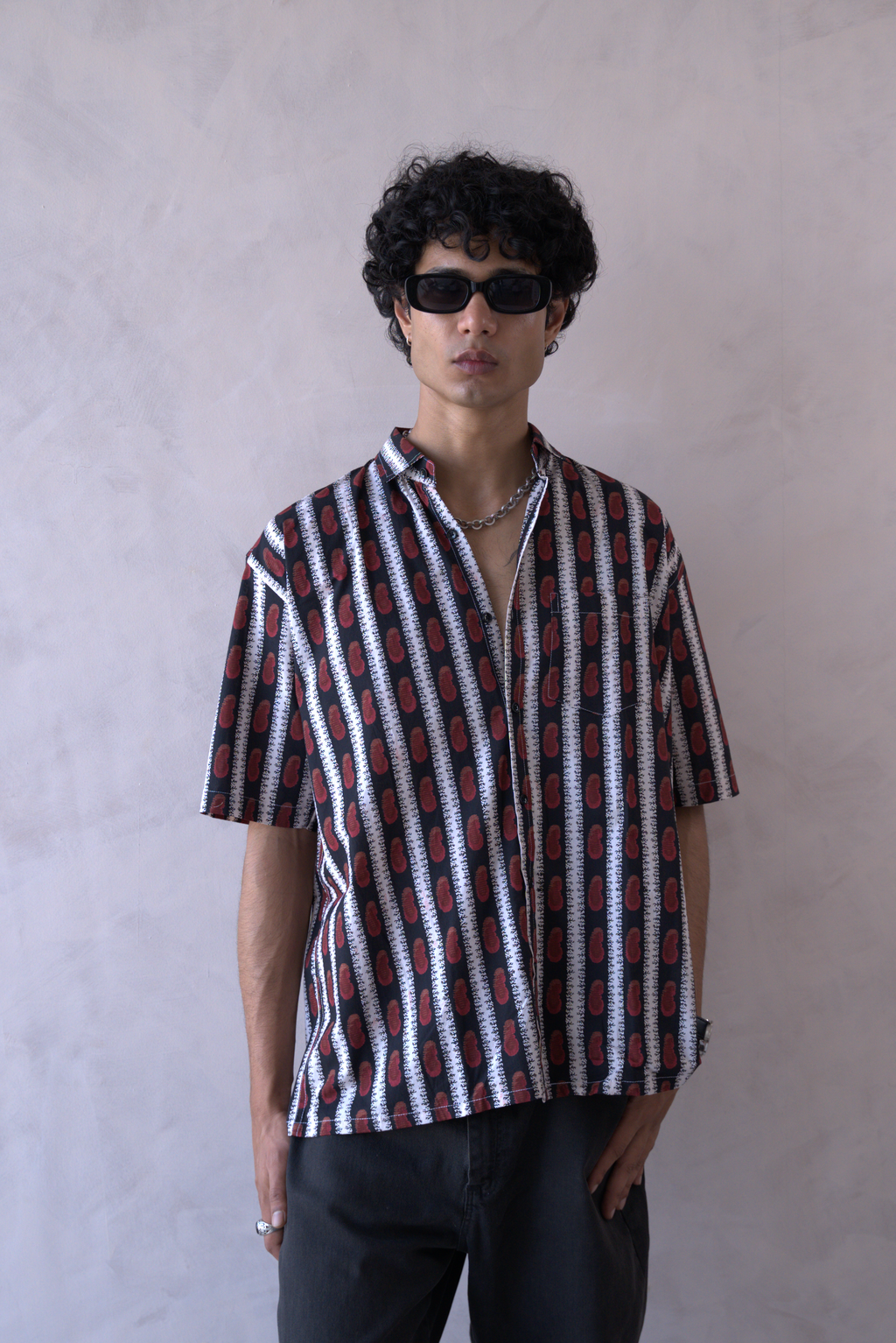 Men Black Red Printed Short Sleeve Shirt for Summer Casual Style dripkaar.com