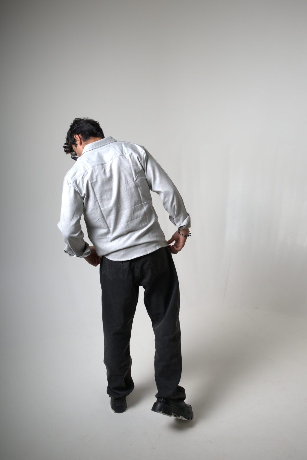 Men's Light Gray Button-Down Shirt dripkaar.com