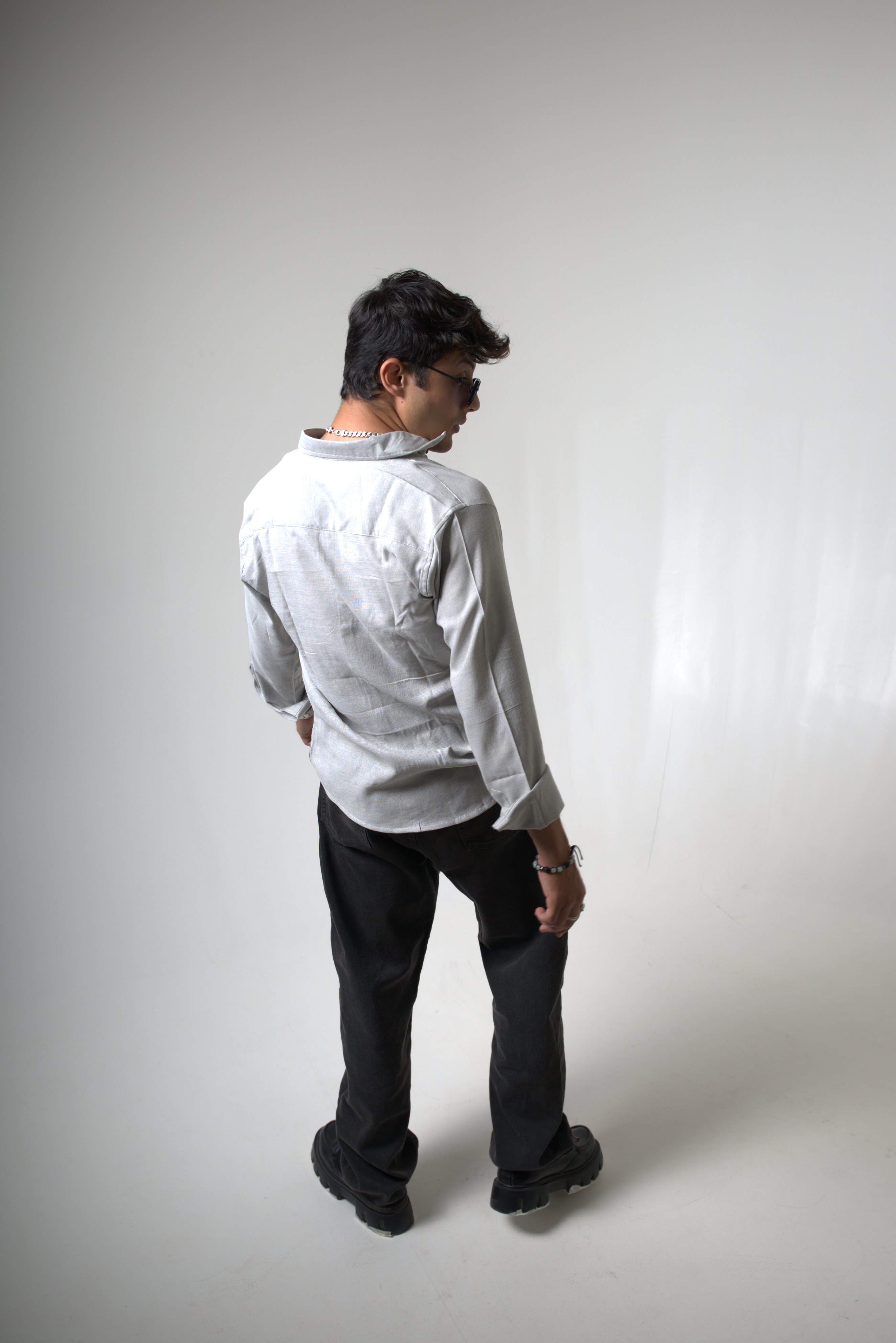 Men's Light Gray Button-Down Shirt dripkaar.com